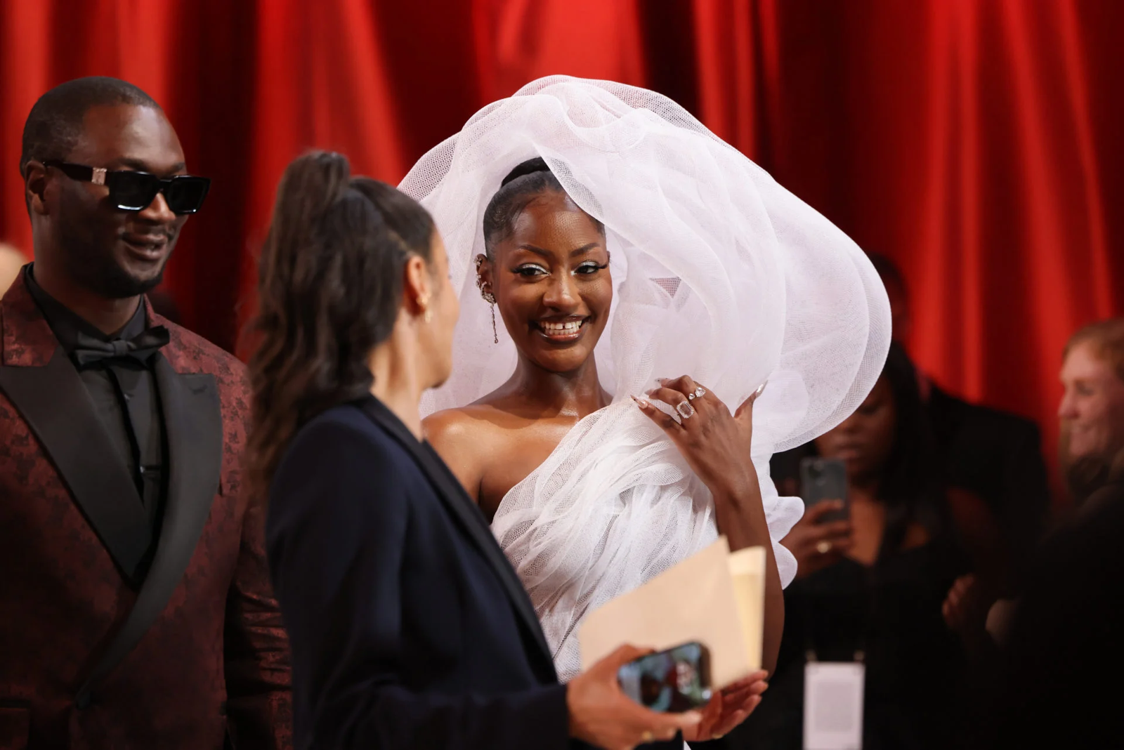 Tems Wows at the Oscars (Images) Bold and Beautiful Magazine